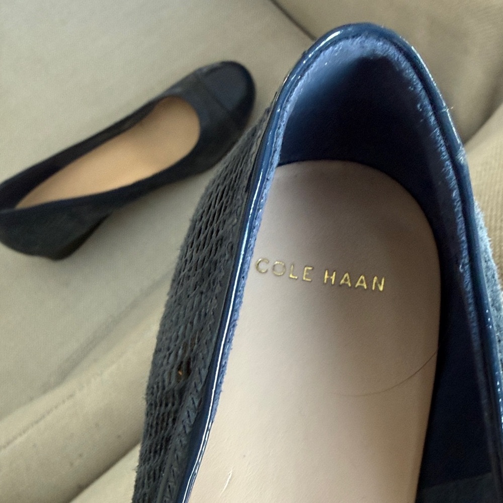 NWT NAVY 1.5” Wedge COLE HAAN Cap toe shoe stacked wedge & sole US 8.5 B in Box - Picture 9 of 13